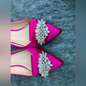 Badgley Mischka Pink Jeweled Flat *beautiful!*